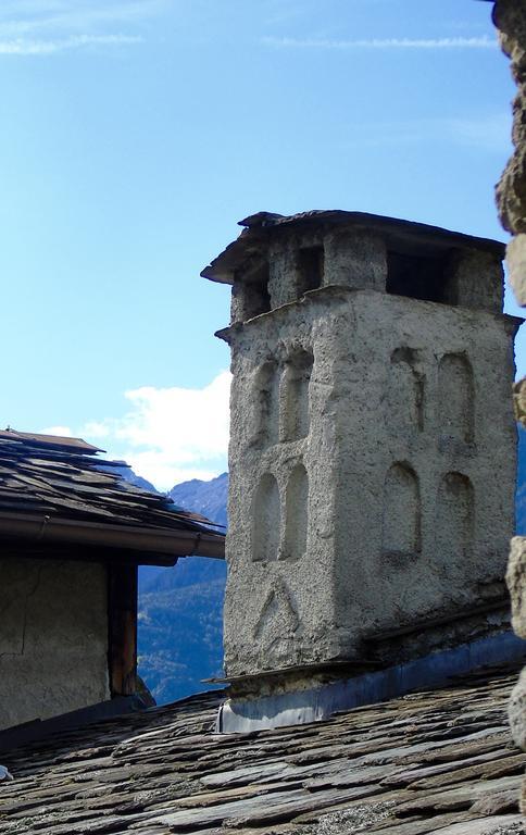 Il Granaio Di Palazzo Guicciardi San Bernardo (Sondrio) Exterior foto